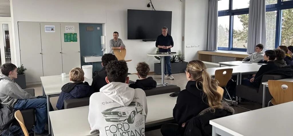 KI-AG an der Realschule am Rennbuckel in Karlsruhe KI-AG mit SEMTUK.AI